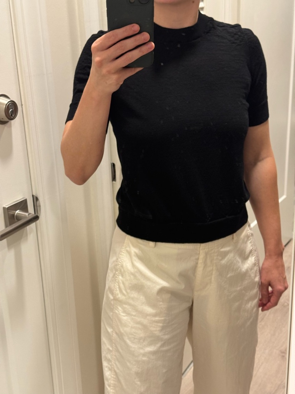 Black Short-Sleeve Knit Top - Women's